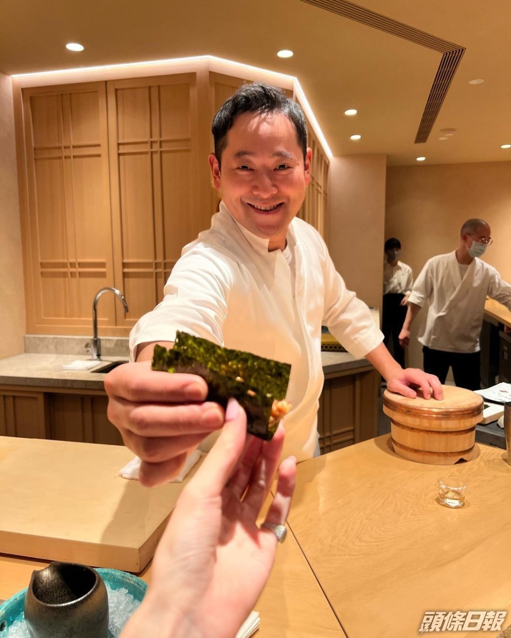 林志穎太太陳若儀約友人去歎壽司。